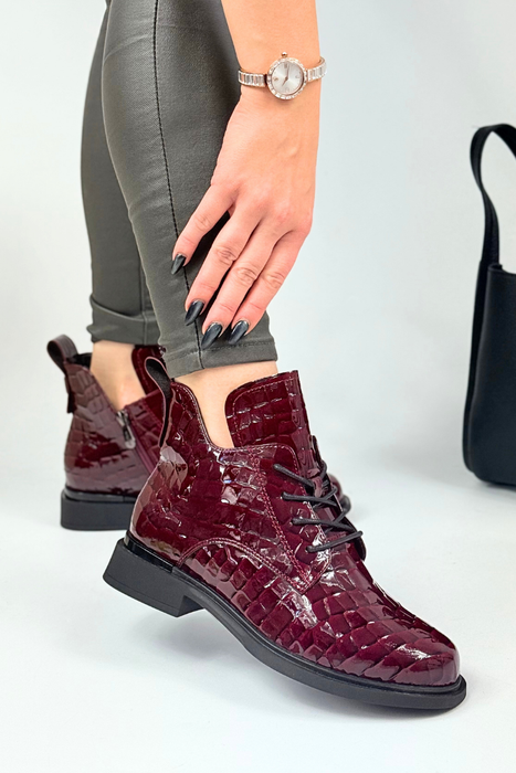 Чорні лаковані ботильйони Filippo