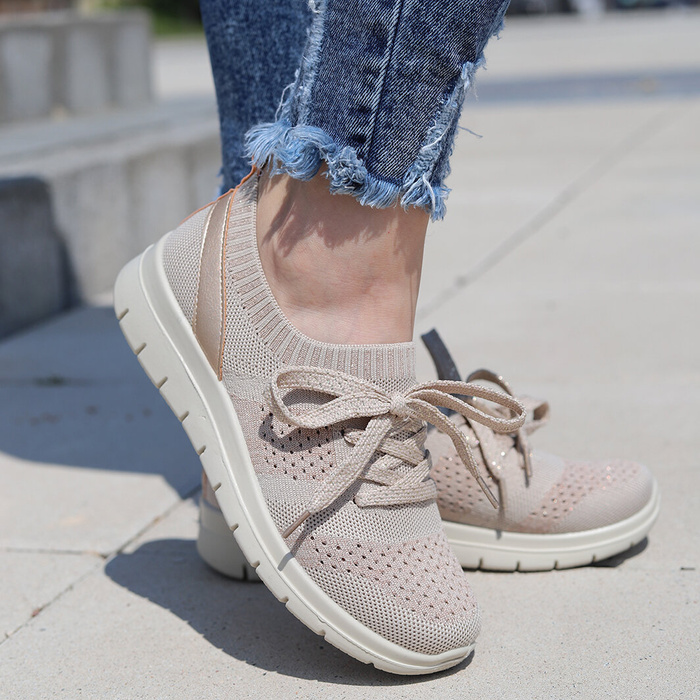 Спортивне жіноче бежеве взуття T. Sokolski