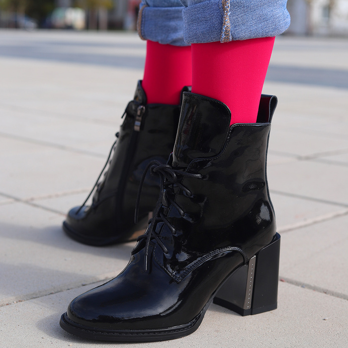 Чорні лаковані ботильйони Artiker