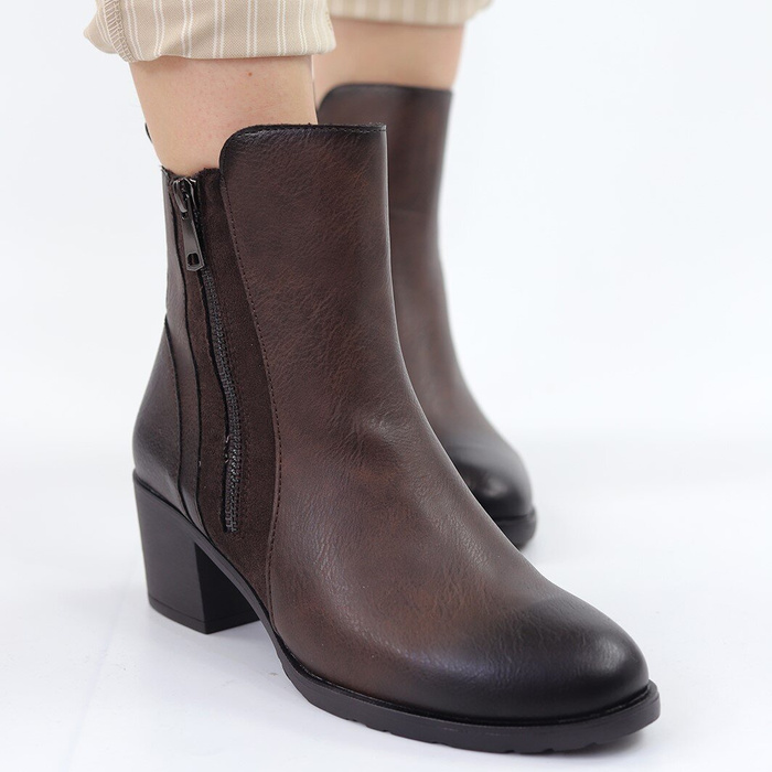 Коричневі ботильйони з декоративною блок-блискавкою 