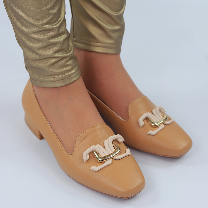 Верблюжі мокасини на низькому каблуці від M. Daszyński 